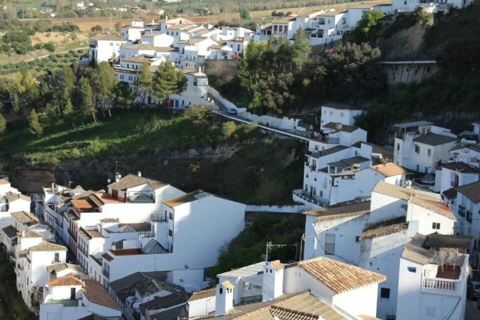 Alojamiento Rural Carmen Setenil De Las Bodegas Esterno foto