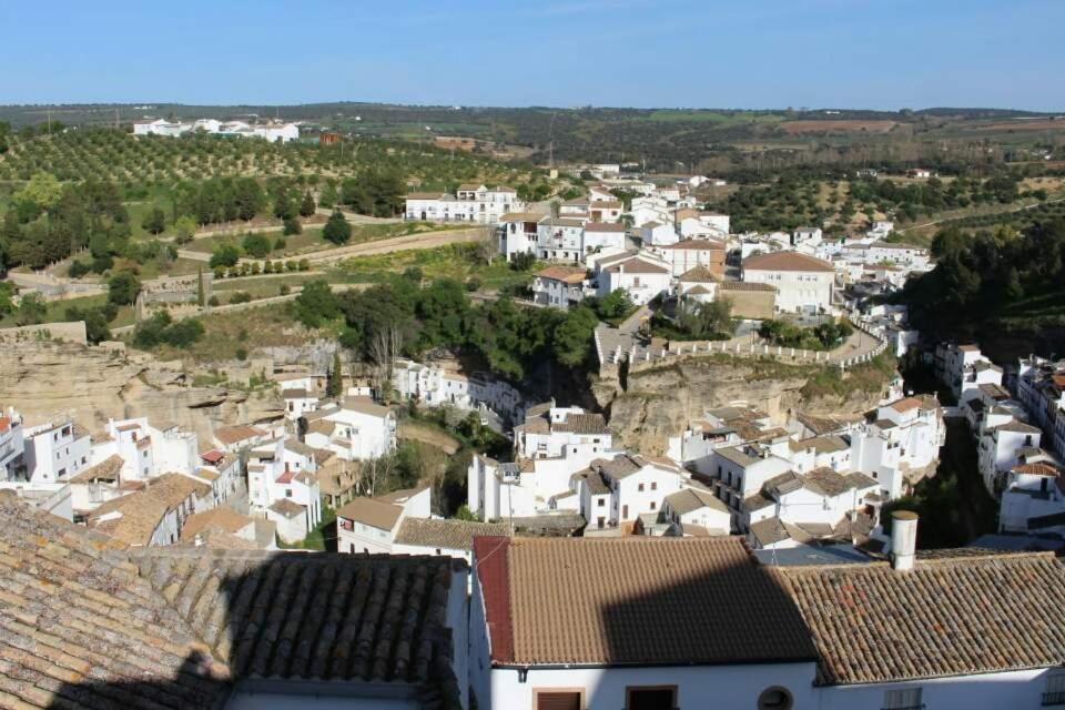 Alojamiento Rural Carmen Setenil De Las Bodegas Esterno foto